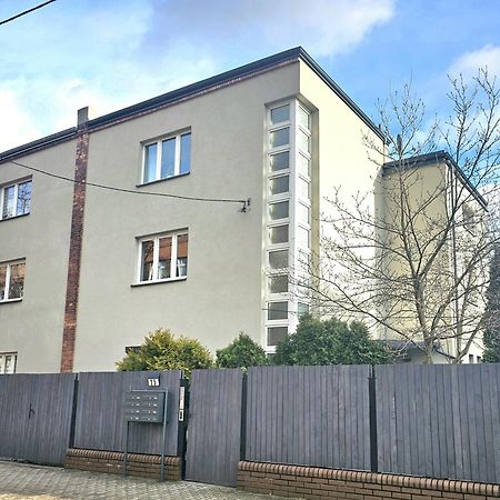 Urban Apartments Cosy No 4, Free Private Parking, Self Check-In Chorzów Kültér fotó
